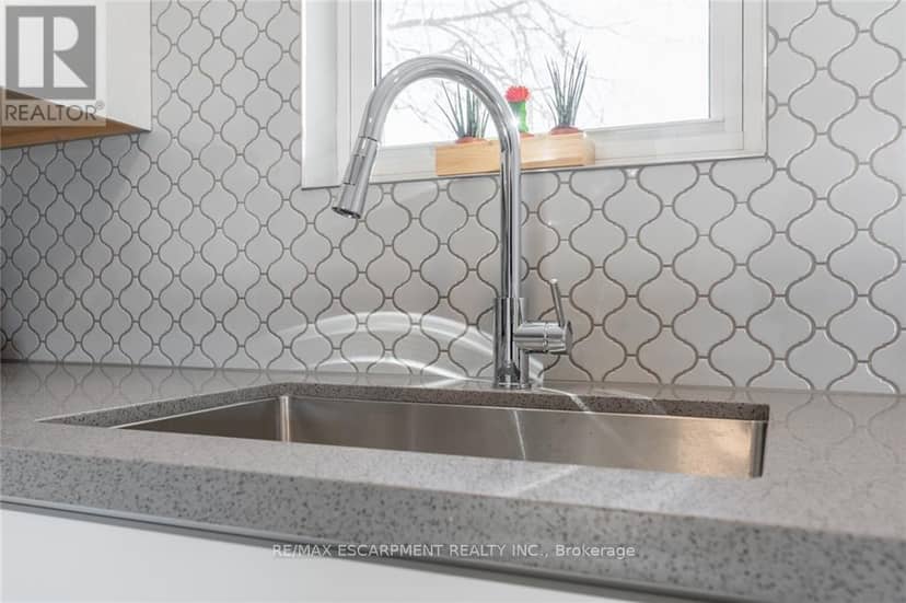 58 Sandalwood Avenue — photo 12 of 40