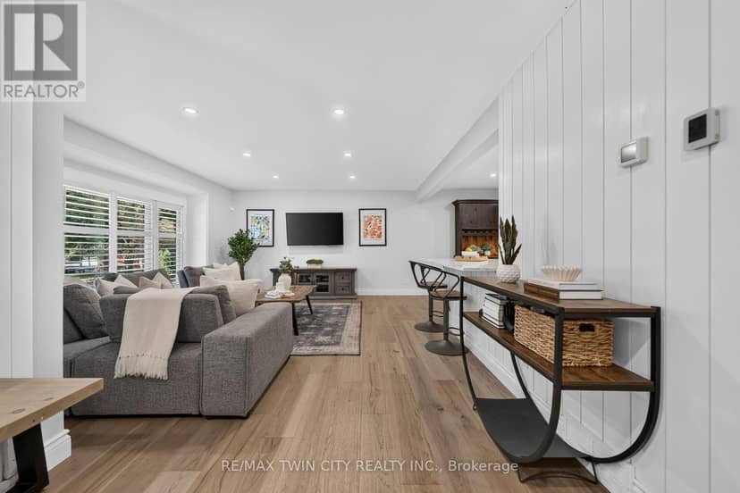 13 Southwick Place — photo 8 of 40