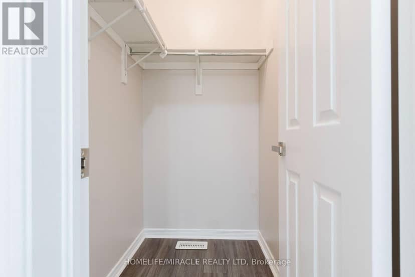 67 Kinzie Avenue — photo 24 of 40
