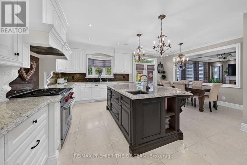 38 Gentle Fox Drive — photo 11 of 39