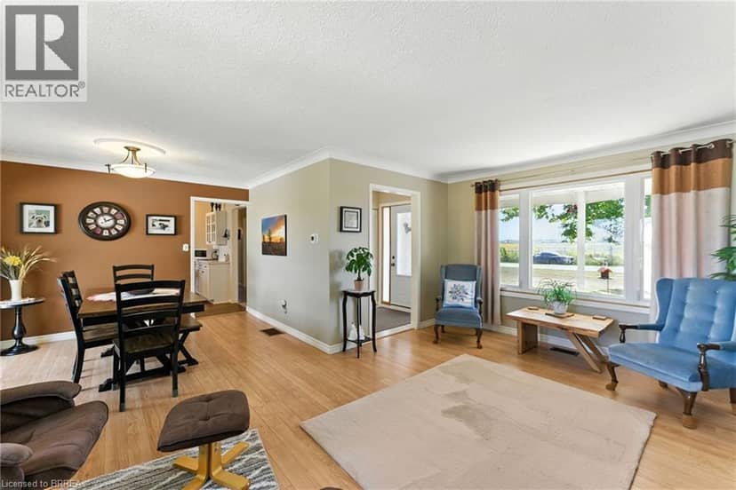 207 ROBINSON Road — photo 4 of 25