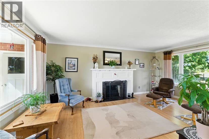 207 ROBINSON Road — photo 3 of 25