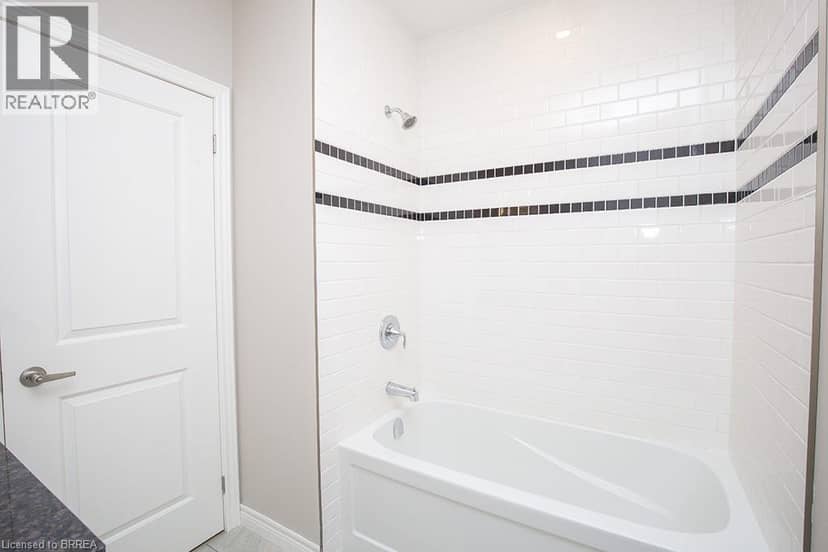355 WELLINGTON Street — photo 11 of 40