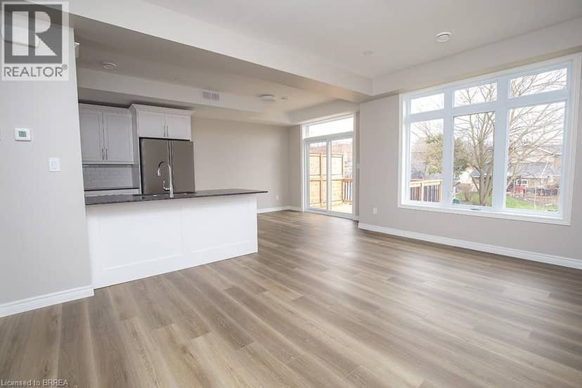 355 WELLINGTON Street — photo 26 of 40