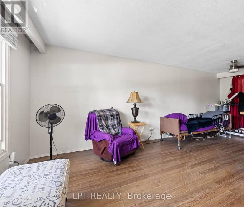 65 George Road — photo 11 of 40