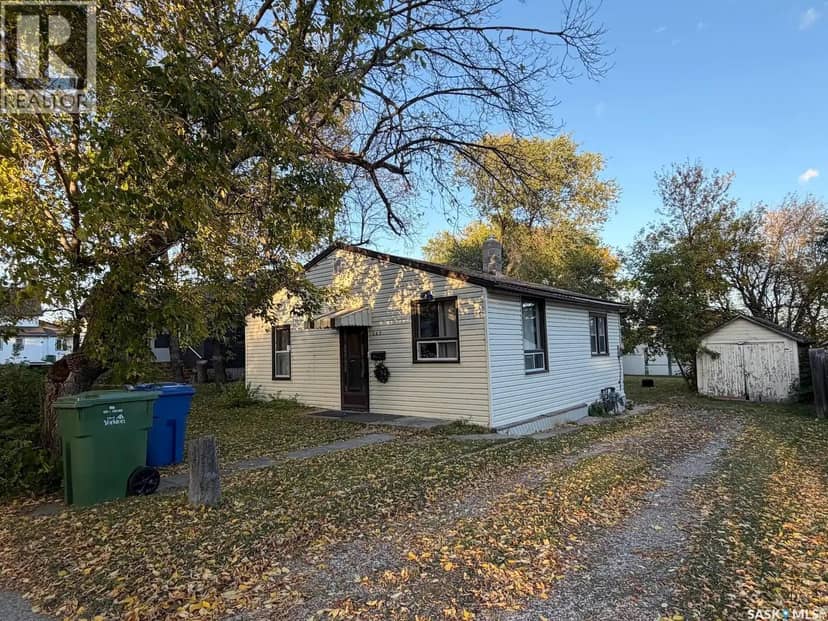 143 Sixth AVENUE N, Yorkton, photo 2