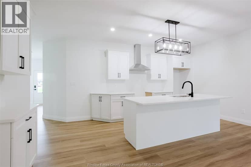 701 Elliot Point ROAD — photo 12 of 32