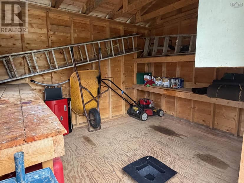 145 West Liscomb Point Road — photo 15 of 25