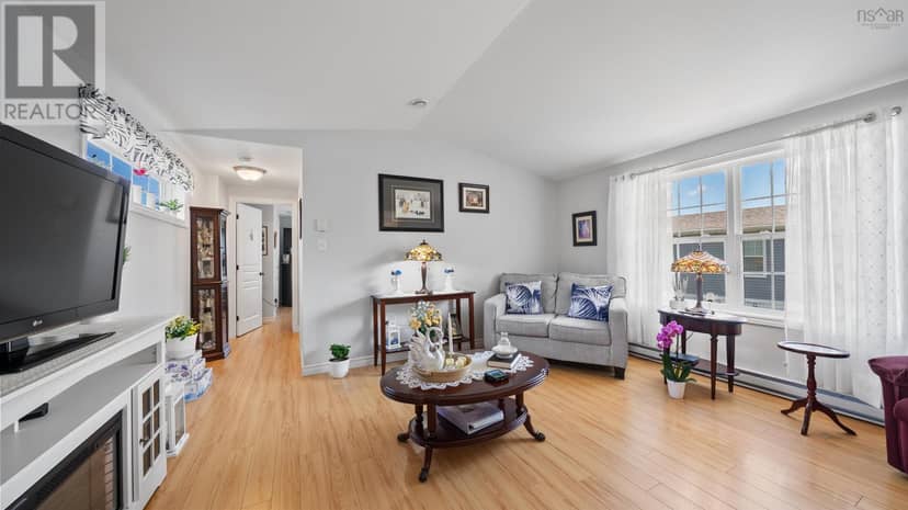 17 Merriweather Crescent — photo 12 of 40