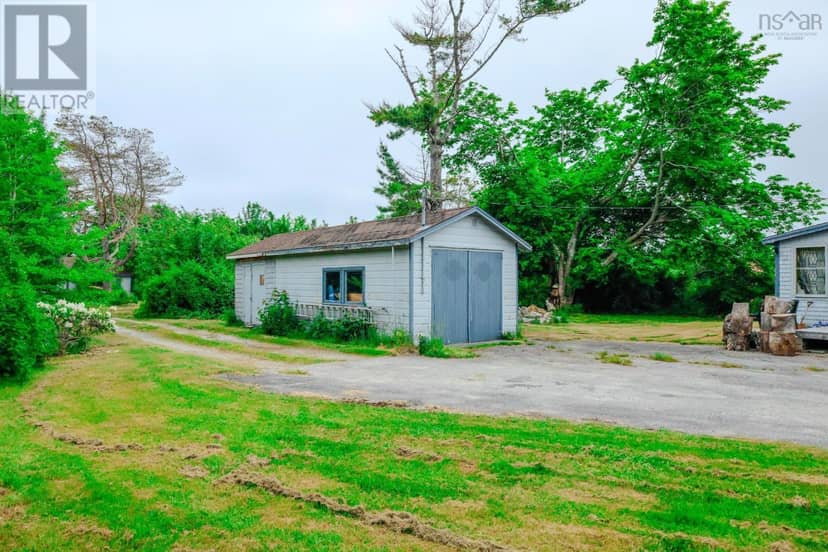 2471 Highway 3 — photo 5 of 32