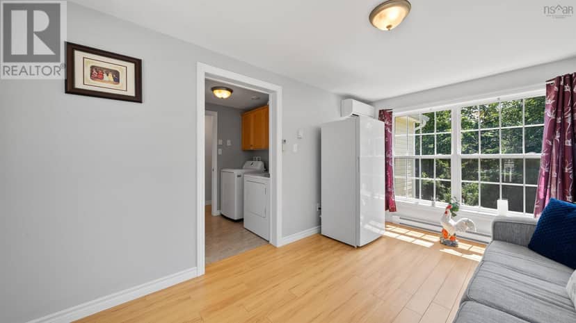 17 Merriweather Crescent — photo 34 of 40