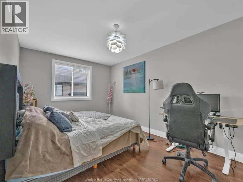 257 Robinson Avenue — photo 24 of 40