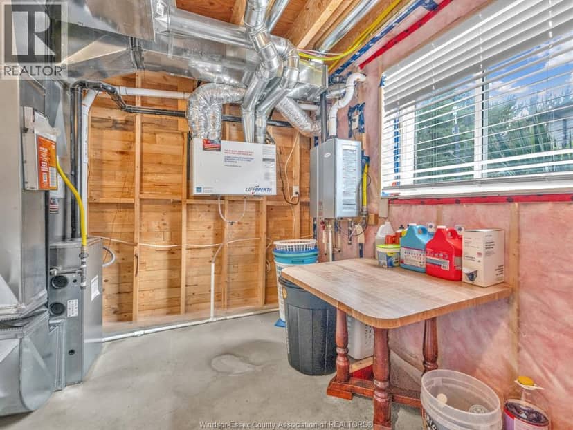 257 Robinson Avenue — photo 34 of 40