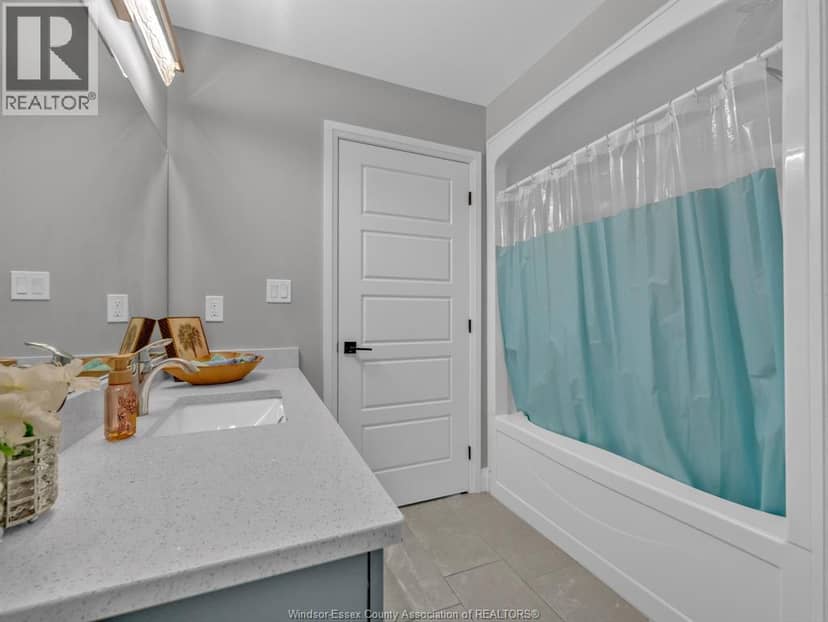257 Robinson Avenue — photo 26 of 40