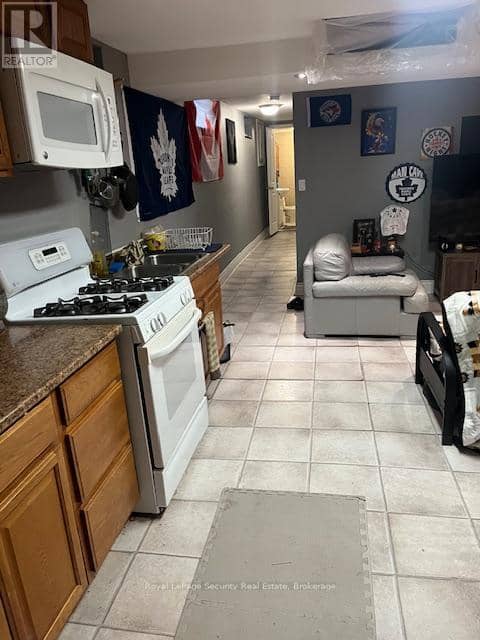 627 Caledonia Road — photo 16 of 21