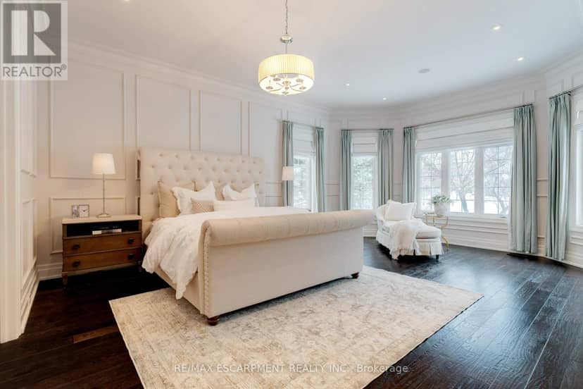 4 Holdroyd Court — photo 20 of 39