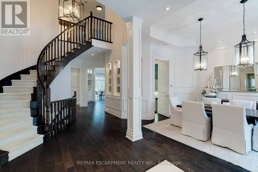 4 Holdroyd Court, Halton Hills, photo 5