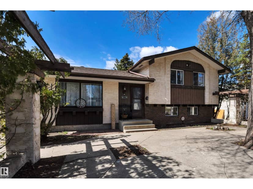 5718 Garden Meadows Drive, Wetaskiwin