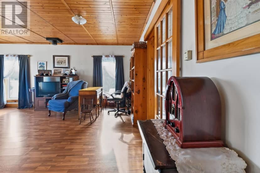 5381 Highway 19 — photo 10 of 40
