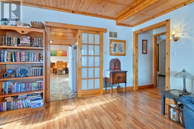 5381 Highway 19 — photo 12 of 40
