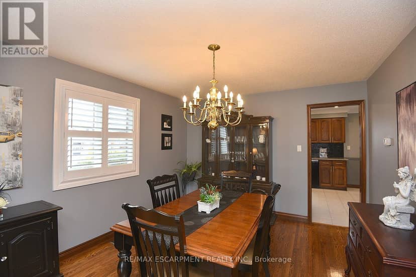 36 Tommar Place — photo 11 of 40
