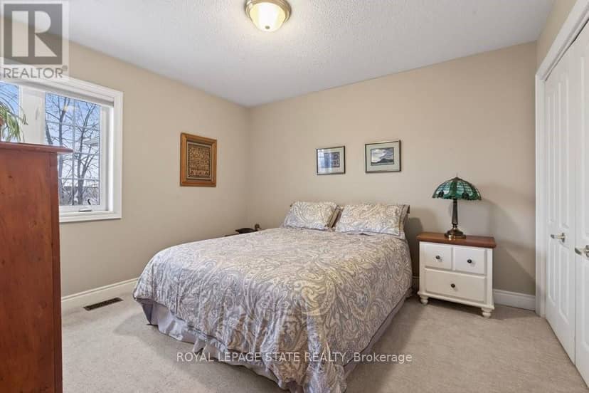 101 - 100 Beddoe Drive — photo 32 of 40