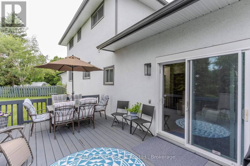 386 Lambton Place — photo 39 of 40