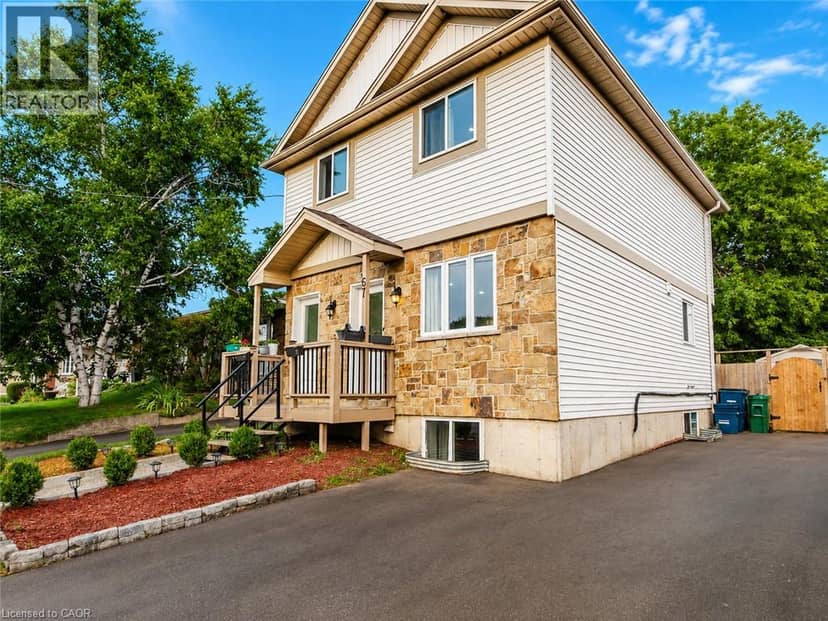 67 KINZIE Avenue, Kitchener, photo 4