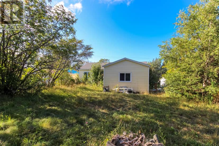 309 Freshwater Road — photo 3 of 24