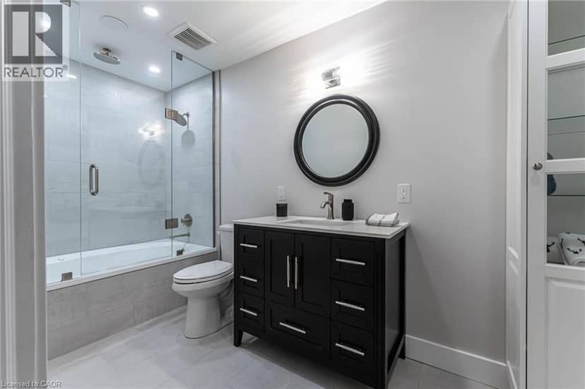 67 CAROLINE Street S Unit# 17C — photo 29 of 40