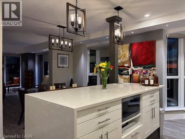 67 CAROLINE Street S Unit# 17C — photo 19 of 40