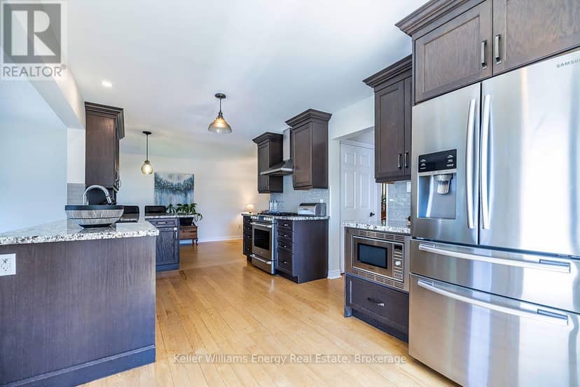 329 Challenger Court — photo 15 of 40