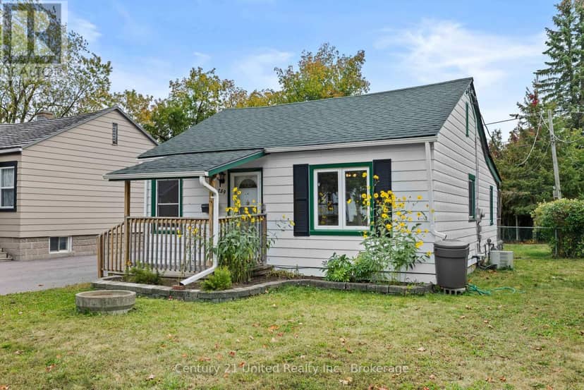 759 St. Mary's Street, Peterborough, photo 2