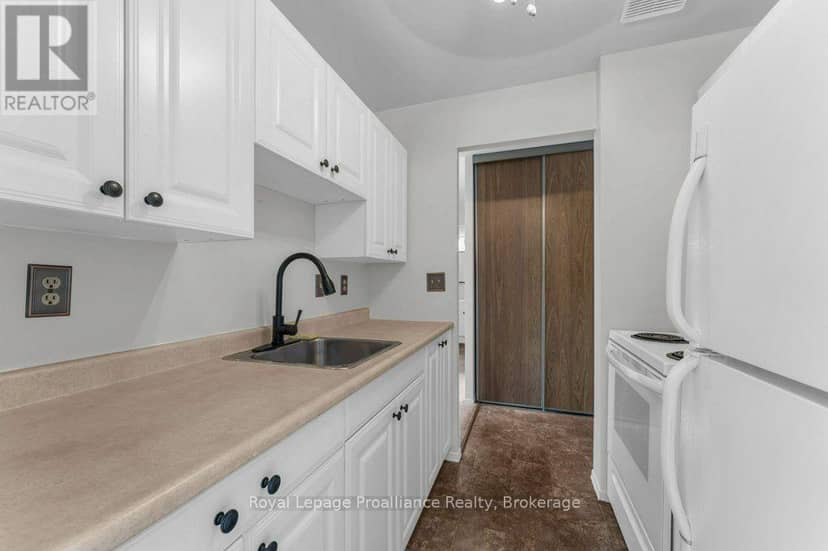 509 - 358 Queen Mary Road — photo 12 of 40
