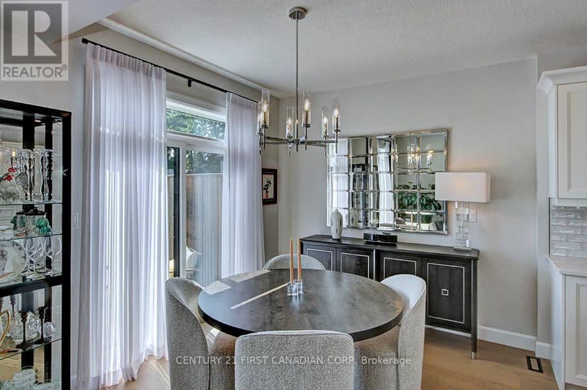 420 Old Wonderland Road — photo 10 of 28