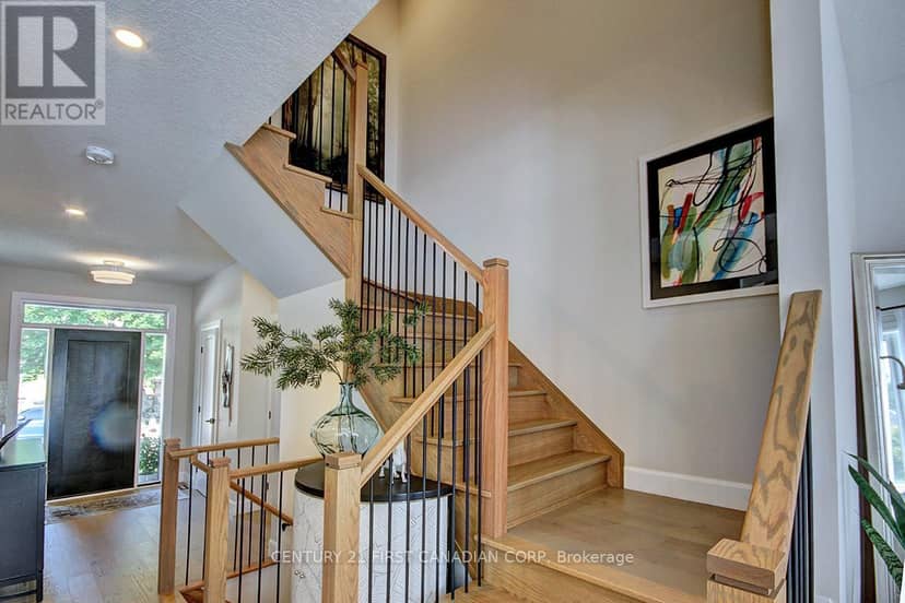 420 Old Wonderland Road — photo 15 of 28