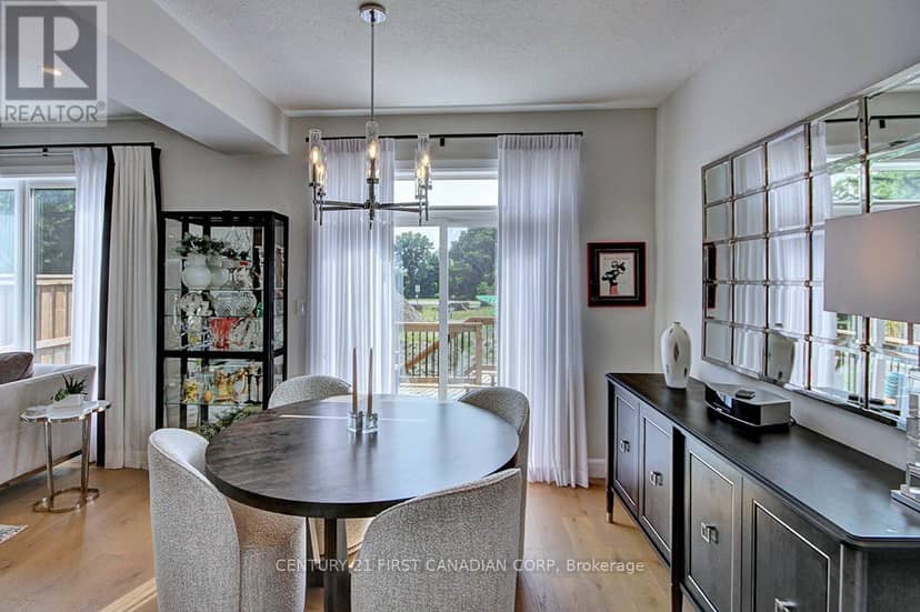 420 Old Wonderland Road — photo 9 of 28