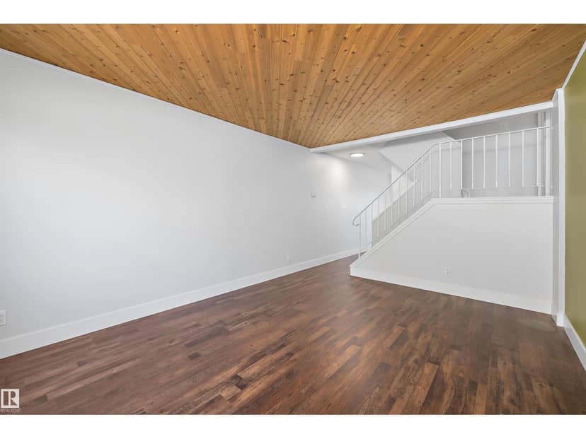 250 Callingwood Two NW — photo 11 of 38