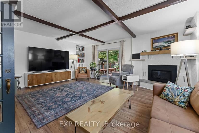 2753 St Paul Avenue — photo 17 of 40