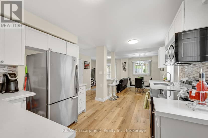 166 Martindale Crescent — photo 11 of 35