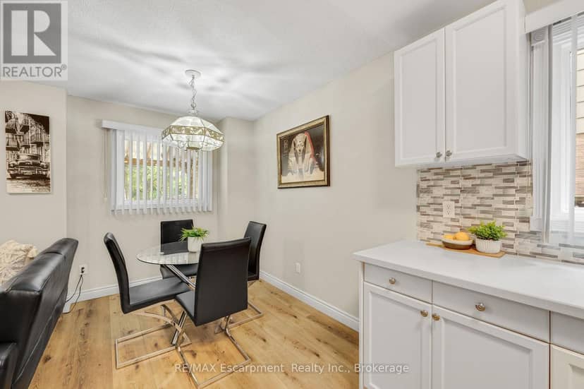 166 Martindale Crescent — photo 14 of 35