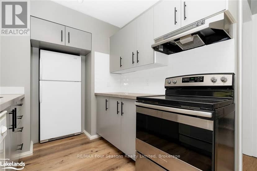 73 - 21 Dawson Drive — photo 12 of 29