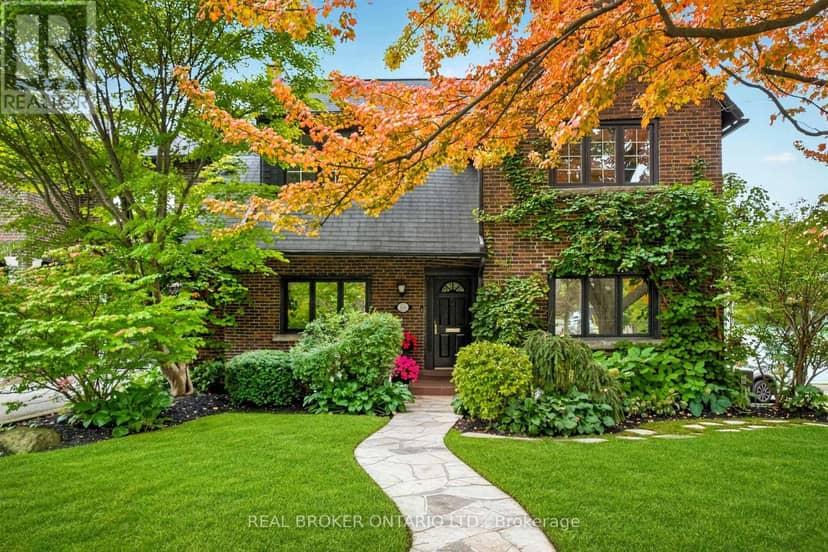69 Chaplin Crescent — photo 1 of 40