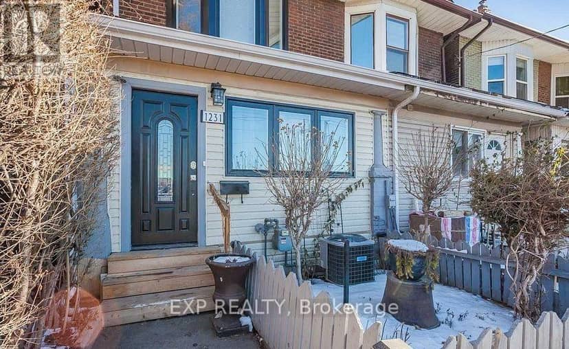1231 Bathurst Street, Toronto
