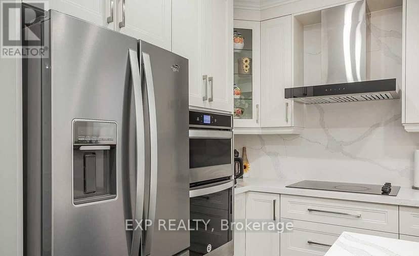 1231 Bathurst Street — photo 11 of 30