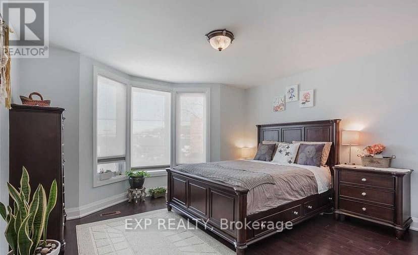 1231 Bathurst Street — photo 15 of 30