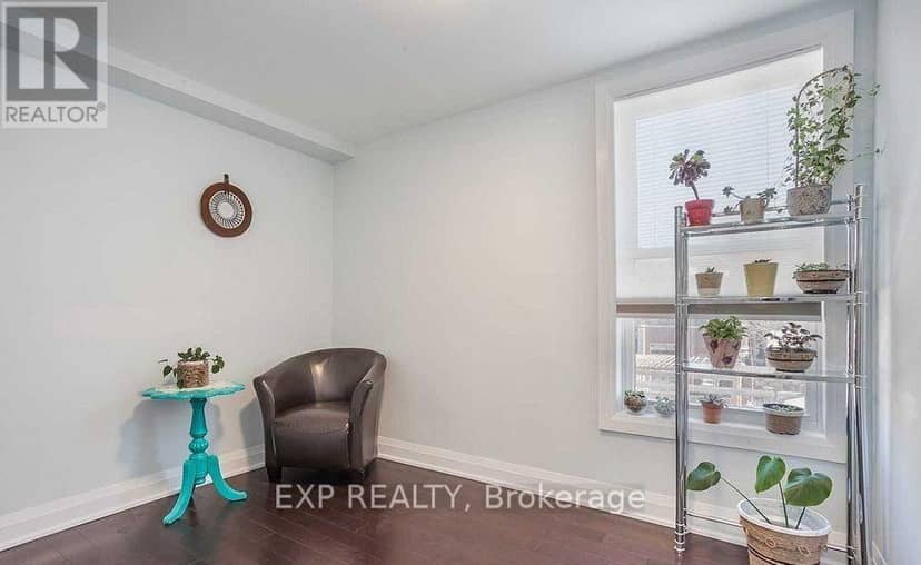 1231 Bathurst Street — photo 18 of 30