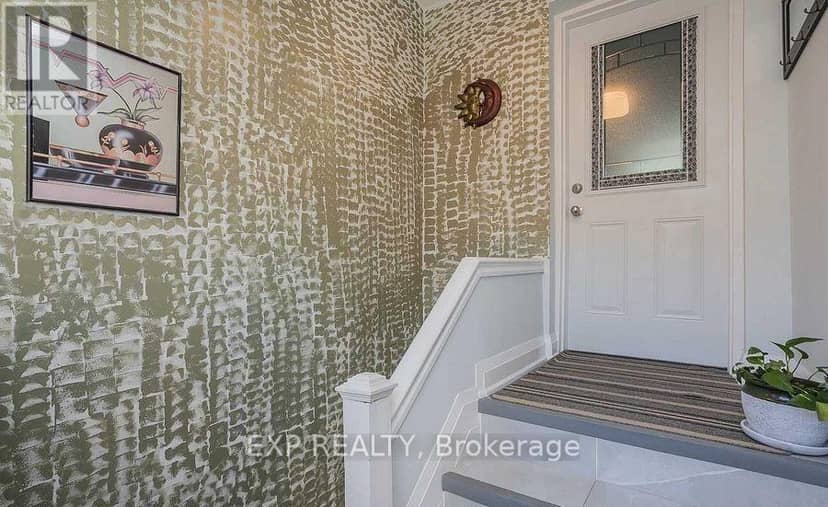 1231 Bathurst Street — photo 27 of 30