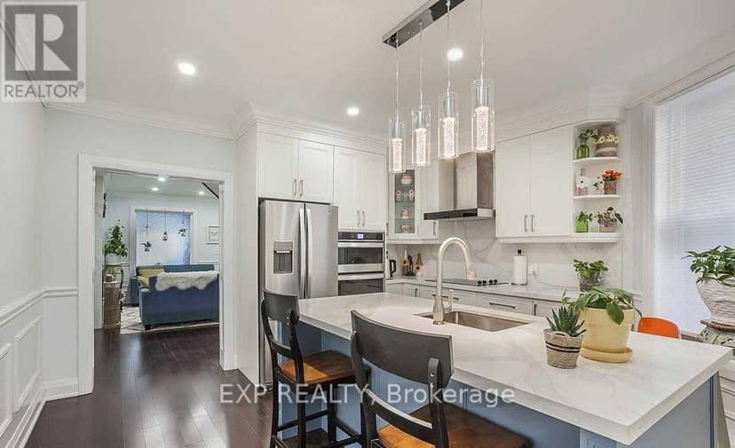 1231 Bathurst Street — photo 9 of 30