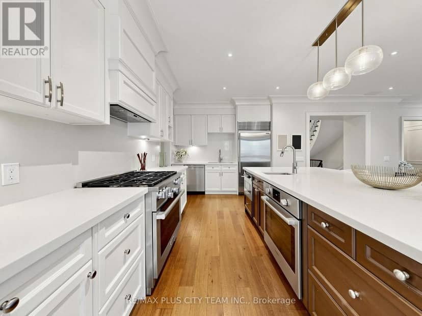 208 Carmichael Avenue, Toronto, photo 7